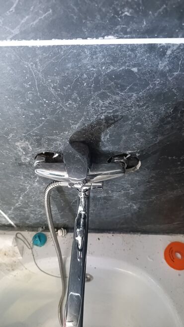 Монтаж и замена сантехники: Монтаж и замена сантехники Больше 6 лет опыта — 10