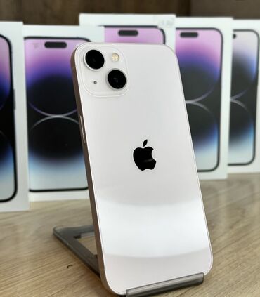 Apple iPhone: IPhone 13, Б/у, 128 ГБ, Белый, Зарядное устройство, Чехол, 88 %