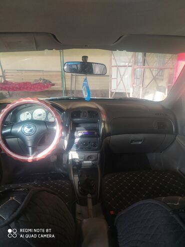 Mazda: Mazda 323: 2003 г., 1.6 л, Механика, Хэтчбэк — 5