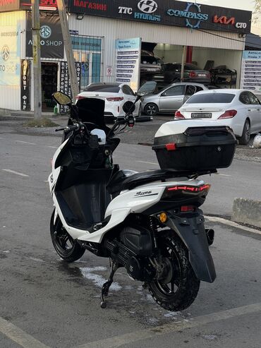камера для мотоцикла: Макси скутер Suzuki, 160 куб. см, Бензин, Колдонулган
