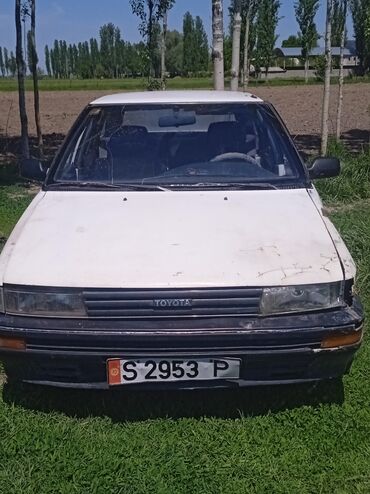 toyota вич: Toyota Corolla: 1990 г., 2 л, Механика, Дизель, Хэтчбэк