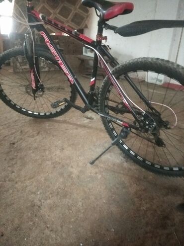 İdman velosipedləri: Dağ velosipedi – Foster markası Xüsusiyyətlər: - Güclü alüminium — 2