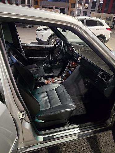 560 sec: Mercedes-Benz E-Class: 1995 г., 4.2 л, Автомат — 6