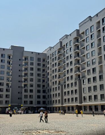 продается 2 комнатные квартира: 2 бөлмө, 57 кв. м, Элитка, 10 кабат, ПСО (өзү оңдоп түзөтүп бүтүү үчүн)