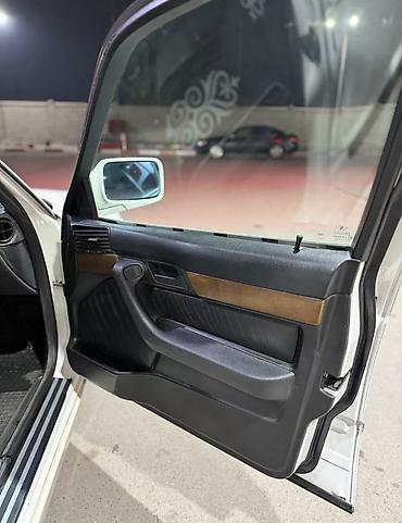 степ 1999: BMW 5 series: 1990 г., 3 л, Механика — 6