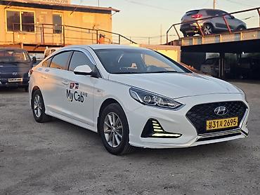 Транспорт: Hyundai Sonata: 2022 г., 2 л, Автомат, Газ, Седан — 4