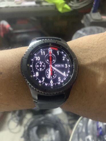 цифровые часы наручные: Спортивные часы часы, Samsung (Galaxy Watch), GPS, Альтиметр, Барометр, Оригинал, Синхронизация с другими устройствами, Мужские, Б/у