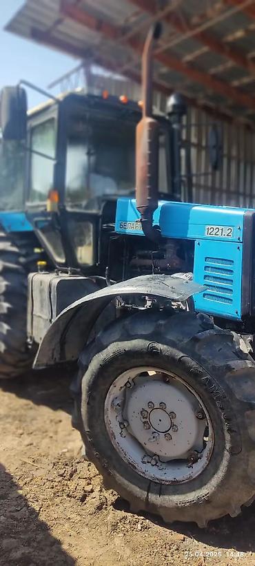 Тракторы МТЗ (Беларус): Модель: 1221, Б/у, 2010 г., Трактор с другими агрегатами — 2
