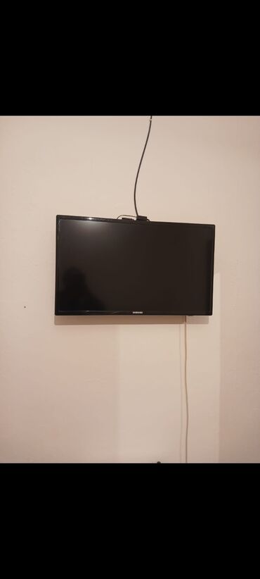 samsung a10 ekran: İşlənmiş Televizor Samsung LCD 82" Ünvandan götürmə