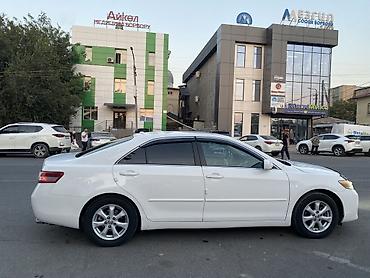 авто недорого купить: Toyota Camry: 2011 г., Седан — 3