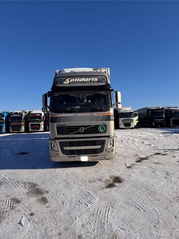 Прицепы и полуприцепы: Прицеп, Volvo, Шторный, от 12 т, Б/у