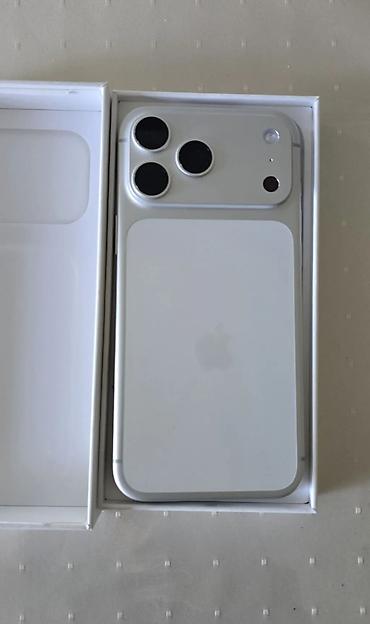 айфон камера: IPhone 17 Pro Max, Б/у, 256 ГБ, Серебристый, Коробка, 100 % — 1