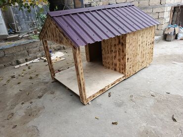 Yuvalar: Taxta it evi (yığılma mərhələsində) - Material: qalın kontrplak və — 14