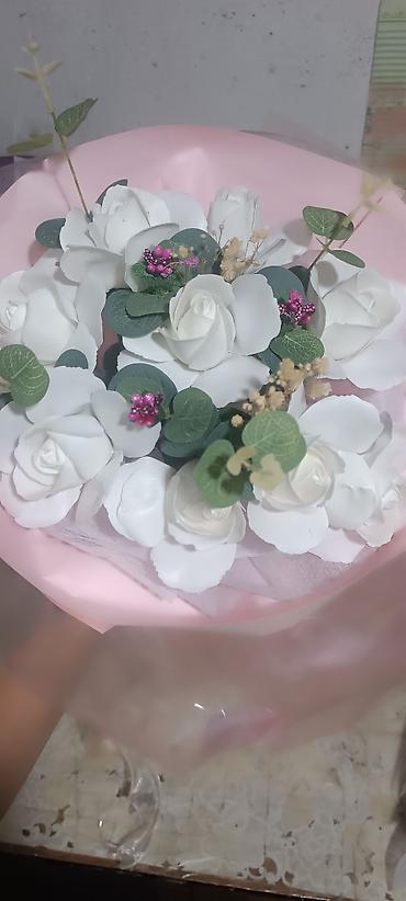 Букеты из живых цветов: Букеты из мыльных роз - Элегантные композиции из реалистичных — 6