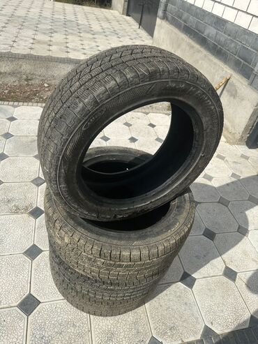 кенда шины: Шины 215 / 55 / R 17, Зима, Комплект, Легковые