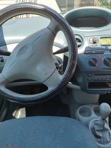Toyota: Toyota Yaris: 1 l. | 2003 έ. Χάτσμπακ — 4
