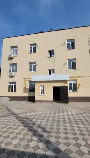 дешевые квартиры в оше: 1 комната, 44 м², Индивидуалка, 3 этаж, Евроремонт