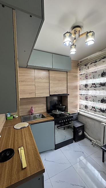 Продажа квартир: 3 комнаты, 50 м², Сталинка, 1 этаж, Евроремонт — 2