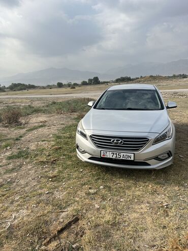 купить маленькую машину недорого: Hyundai Sonata: 2015 г., 2 л, Автоматтык, Газ, Седан