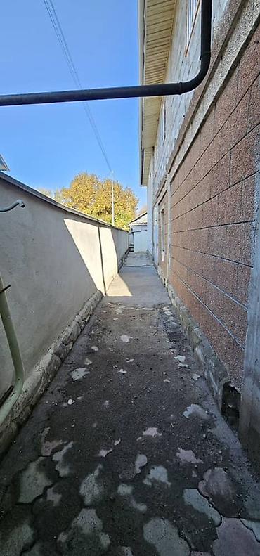 Продажа коттеджей и домов: 6 комнат и более, 410 м², 6 соток, Бишкек, Собственник — 27