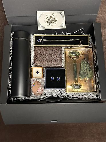 Подарочная упаковка: Подарочные наборы к 8 Марта в декоративных коробках🎁 Порадуйте своих — 6