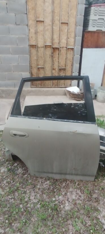 Другие детали кузова: Хонда стрим рн1. Мафон заводской, Рамка 1000с оба. Бампер есть трещина — 8