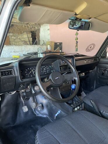 VAZ (LADA): VAZ (LADA) 2107: 1.6 l | 2001 il Sedan — 9