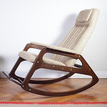 шезлонг качалки: Кресло-качалка в стиле mid-century modern. - Каркас: массив дерева с — 1