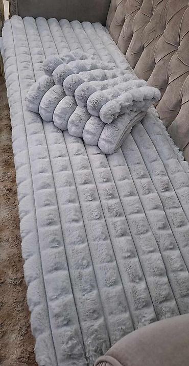 Prekrivači za nameštaj: Mekani prekrivači za trosed/sofu – set - Tip: dekorativni i zaštitni — 1