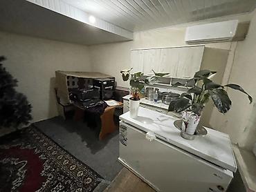 Продажа коттеджей и домов: Продается частный дом С Бизнесом 3 квартиры Адрес: ж/м Кара- Жыгач — 13