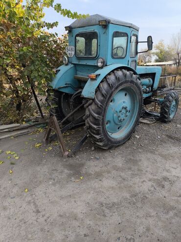 двух мостовой тягач: Трактор Т40 с навесным оборудованием Описание трактор с закрытой