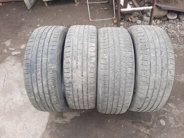 галстук чёрный: Шина 235×55R19