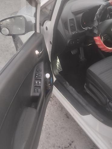 саната ю20: Kia Cerato: 2016 г., 1.6 л, Бензин, Седан — 5