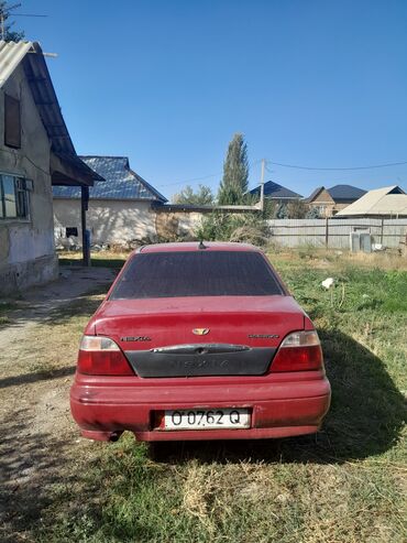 Daewoo: Daewoo Nexia: 1995 г., 1.5 л, Механика, Седан