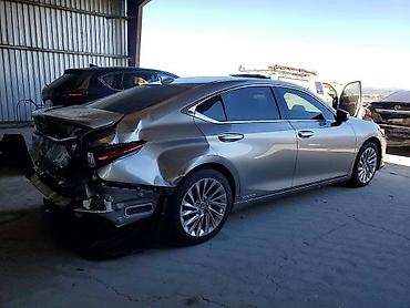 inter: Lexus ES: 2020 г., 2.5 л, Автомат, Гибрид — 4