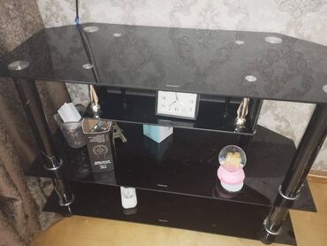 Radiatorlar: İşlənmiş, TV altlığı, Kredit yoxdur