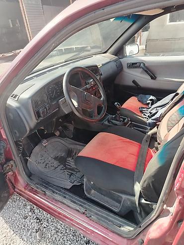 Volkswagen: Volkswagen Passat Variant: 1989 г., Кол менен иштөөчү, Универсал — 4