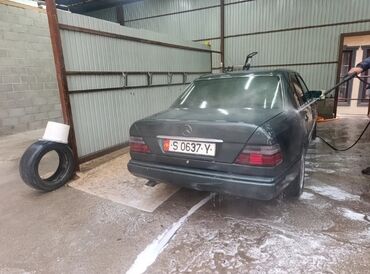 каробка мерседес 124: Mercedes-Benz W124: 1993 г., 2 л, Механика, Бензин, Седан