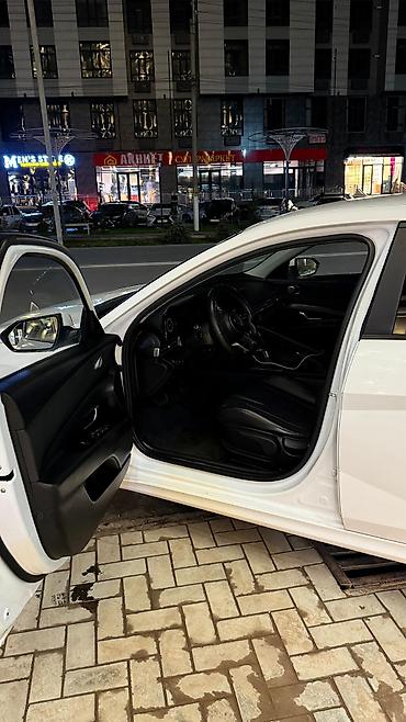 Hyundai: Hyundai Avante: 2020 г., 1.6 л, Бензин — 5