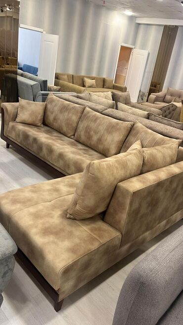 ağ qara mətbəx mebelləri: Künc divan