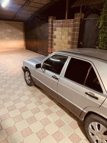 купить мерседес до 5000 долларов: Mercedes-Benz 190: 1993 г., 2 л, Механика, Бензин, Седан
