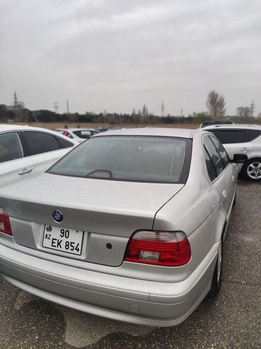 3 otaqli: BMW 523: 3 l | 2000 il Sedan