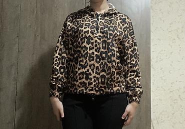 klassik kisi godəkcəsi: Leopar naxışlı qadın x Hoodie/sviter - Rəng və naxış: Qəhvəyi-bej — 1