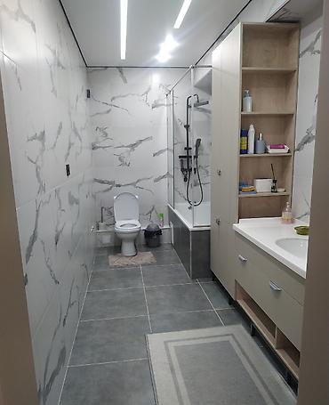 Продажа коттеджей и домов: Продаю 5 –комнатный дом. Адрес: Ак Ордо 2. Ленинский район Серия: Дом — 22