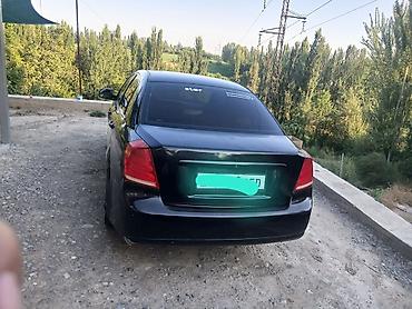 мата секыл: Chevrolet Lacetti: 2010 г., 1.6 л, Кол менен иштөөчү, Бензин, Седан — 1