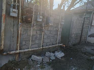 Həyət evləri və villalar: ZABRATDA!! TƏCİLİ SATILIR 4OTAQLI 35000 - Daş hasarlı, bağlı həyət — 1