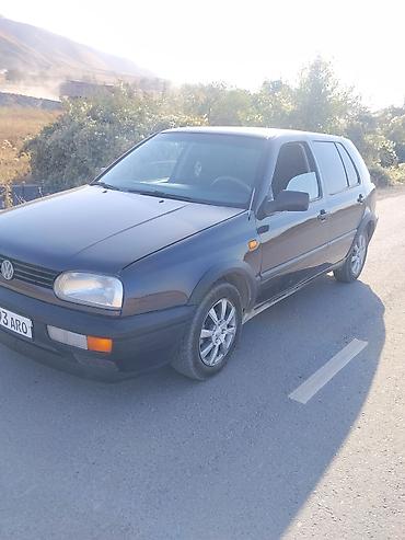 red cell: Volkswagen Golf: 1994 г., 1.8 л, Автомат, Бензин, Хэтчбэк — 3