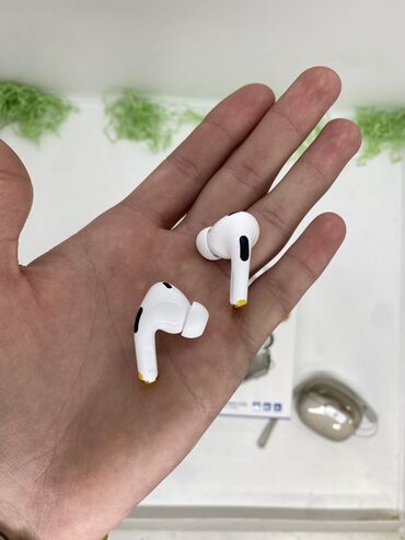 Qulaqcıqlar: BH12 Airpods
Qiymət 60yox❌ 45Azn✅ — 5