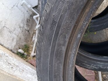mawin tekerleri: 255/40R19 təkərlər əla vəziyyətdədir heç bir problemi yoxdur. Sadəcə