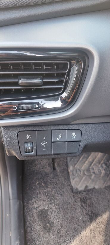 Kia: Kia Stonic: 2019 г., 1.6 л, Автомат, Дизель, Кроссовер — 9